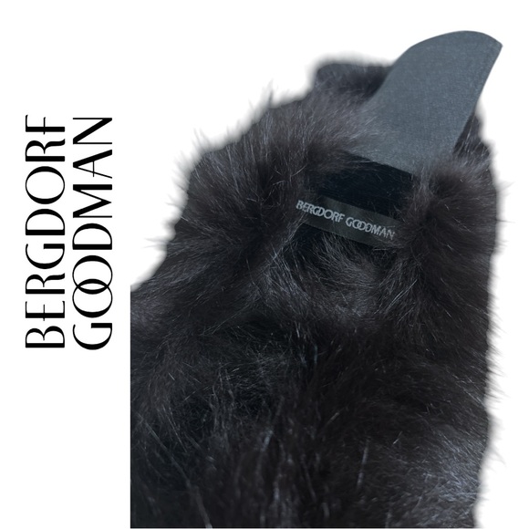 Bergdorf Goodman Black Fur Velcro Closure Scarf - Picture 2 of 3